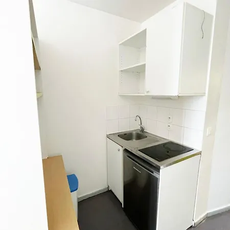 Cosy Proche Paris Apartmán *